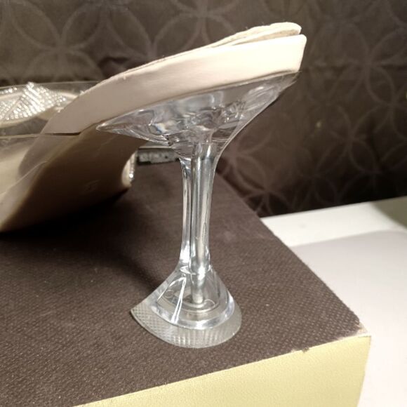 Mudd Silver Double Braid Square Toe Clear Heel Slip On Kitten Heels Sz 8… - Picture 7 of 9